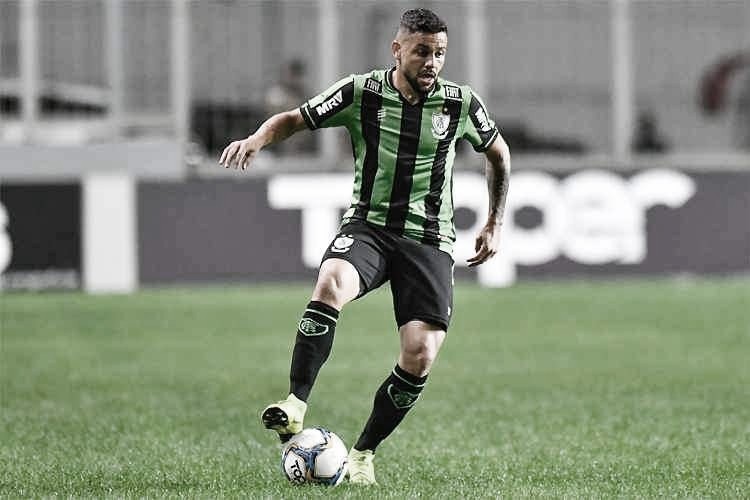 Protagonista da 'lei do ex' contra Ponte, Felipe Azevedo celebra retorno aos gramados com gol