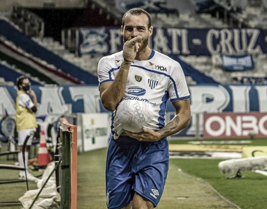 Autor do gol da vitória, Pedro Casto valoriza triunfo do Avaí sobre Cruzeiro: “Vamos recuperar a confiança” Autor do gol da vitória, Pedro Casto valoriza triunfo do Avaí sobre Cruzeiro: “Vamos recuperar a confiança”