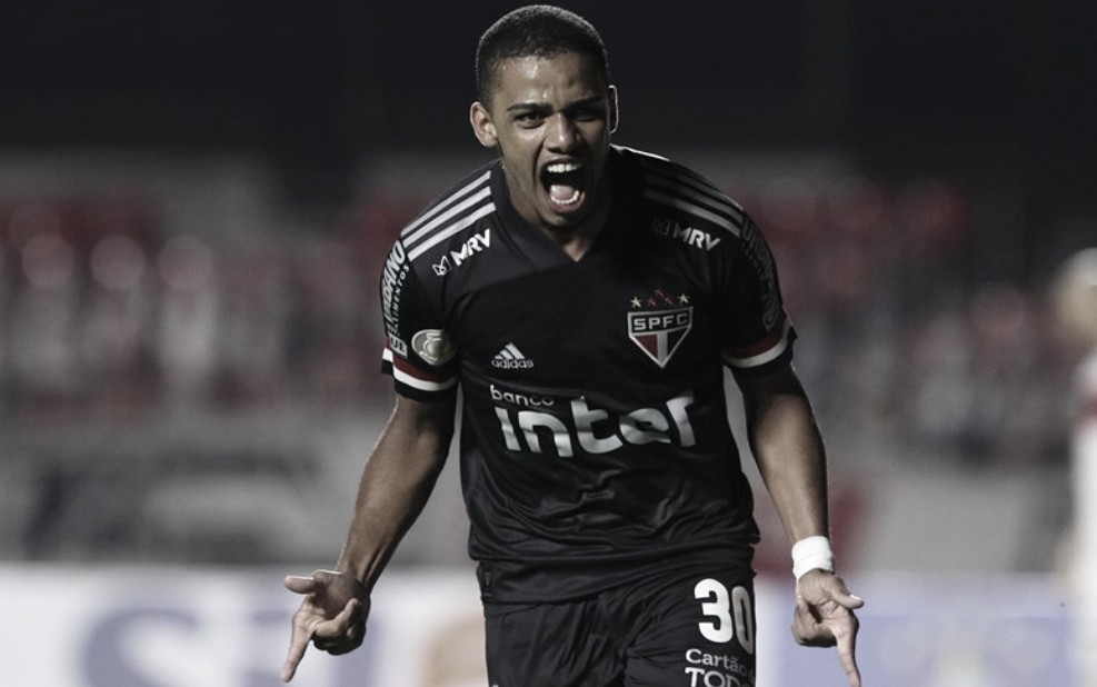 Brenner
valoriza partida individual e coletiva após vitória do São Paulo: “Gols importantíssimos” Brenner
valoriza partida individual e coletiva após vitória do São Paulo: “Gols importantíssimos”
