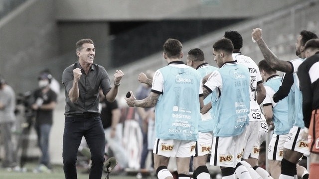 Mancini
celebra estreia com pé direito no Corinthians, mas frisa: "Não está bom
ainda"