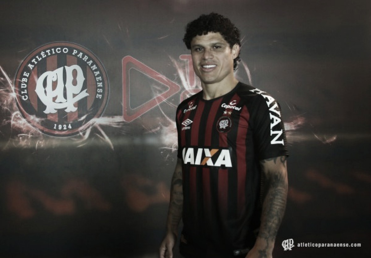 Atlético-PR anuncia contratação do lateral-esquerdo Márcio Azevedo, ex-Shaktar Donetsk Atlético-PR anuncia contratação do lateral-esquerdo Márcio Azevedo, ex-Shaktar Donetsk