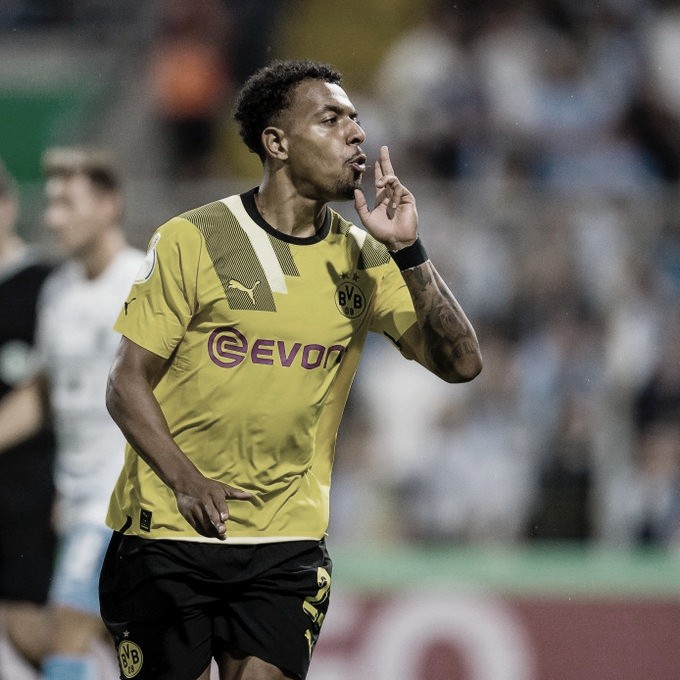 Passeio na estreia: Dortmund vence 1860 Munique e avança na Copa da Alemanha