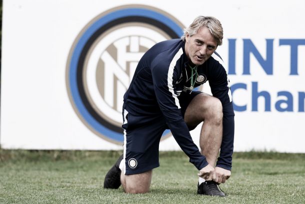 Inter, Mancini: "Siamo in corsa, importante fare bene a Genova"