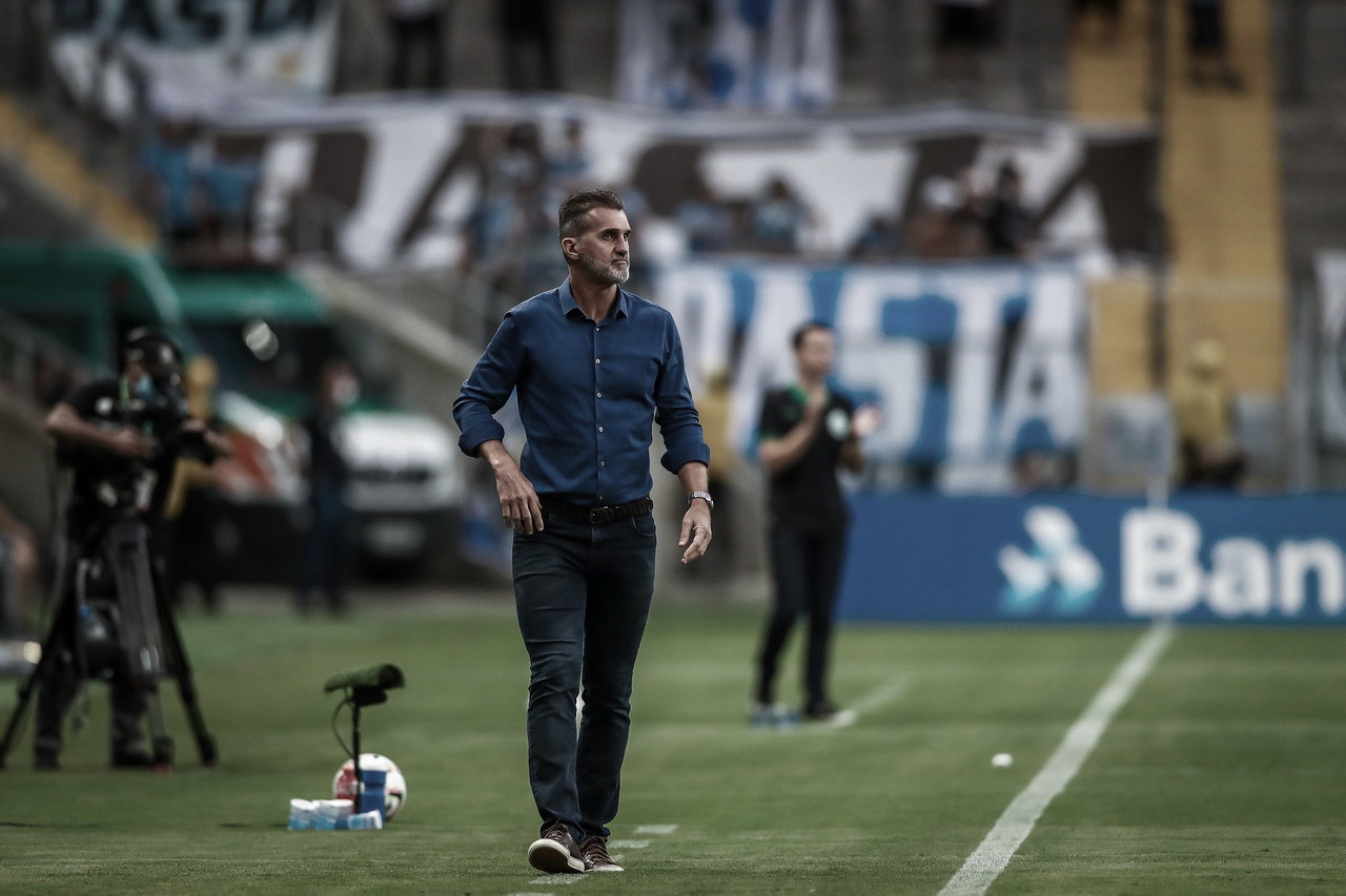 Mesmo sem derrotas em 2022, Grêmio anuncia saída do técnico Vagner Mancini