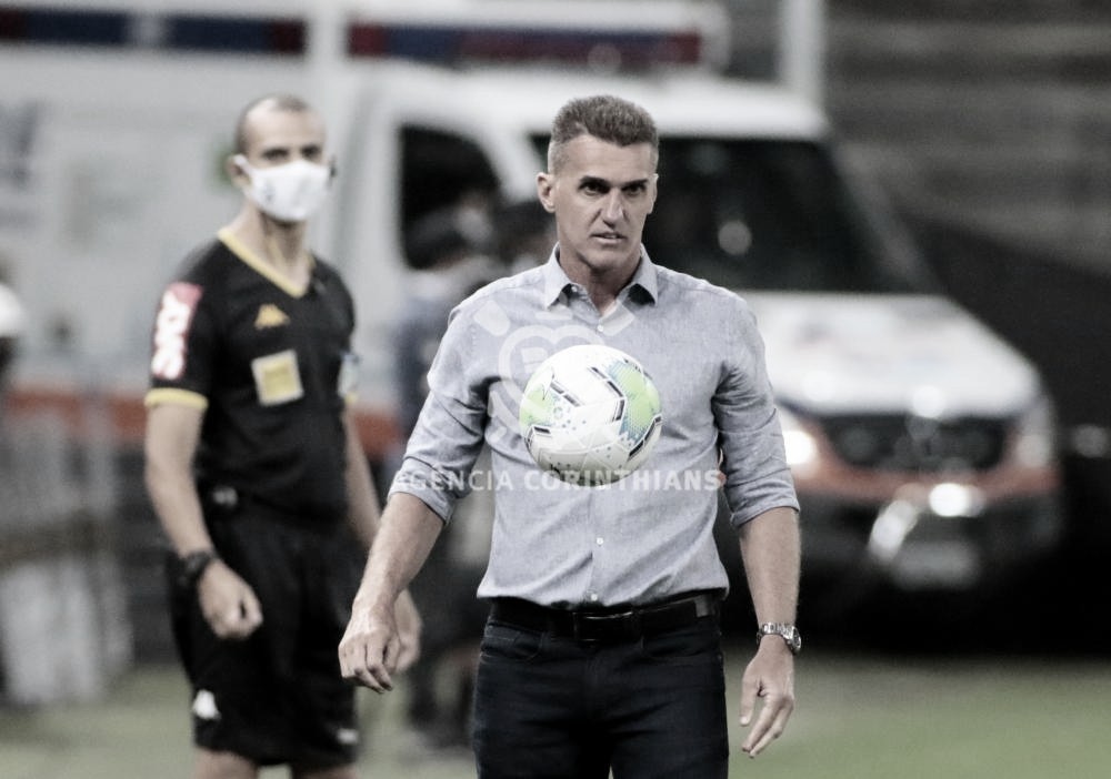 "Estamos mirando o G-6", garante Vagner Mancini após vitória do Corinthians sobre Sport