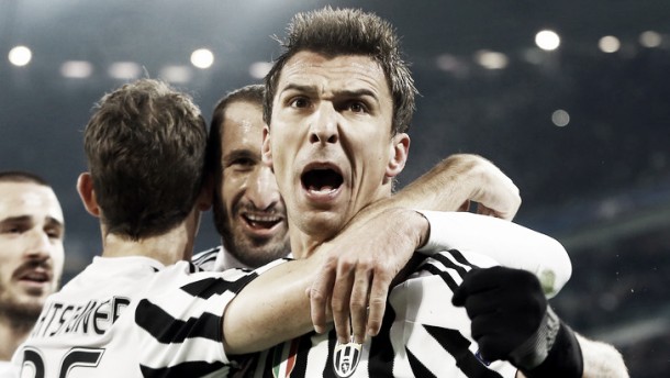 Mandzukic, il "lampione" che illumina le notti europee