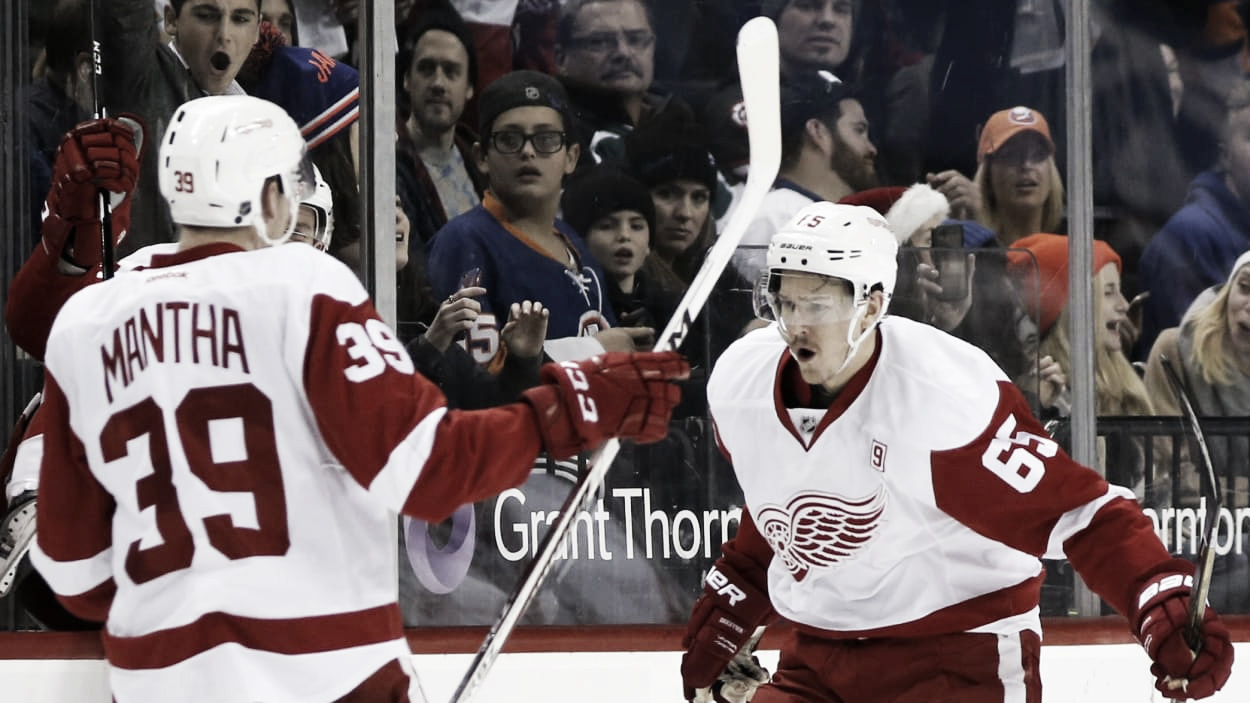 Preocupación en Detroit por las lesiones de Mantha y de DeKeyser Preocupación en Detroit por las lesiones de Mantha y de DeKeyser