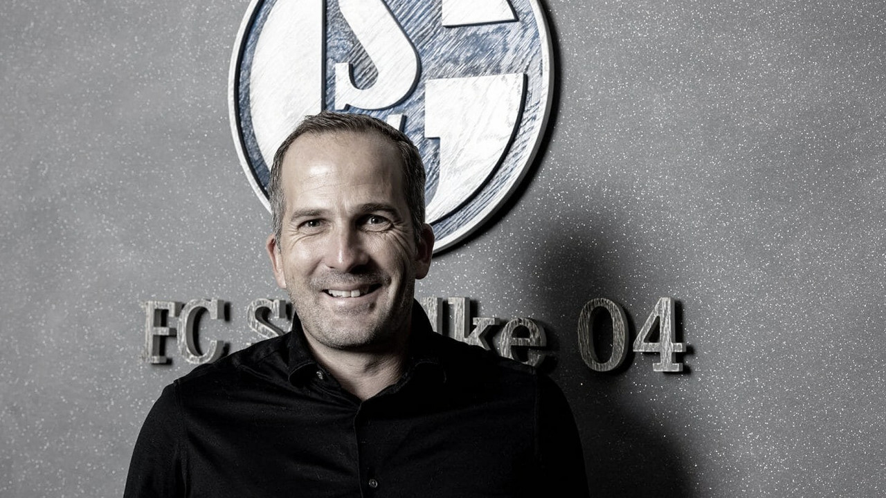 Com
Naldo na comissão técnica, Schalke anuncia contratação do técnico Manuel Baum Com
Naldo na comissão técnica, Schalke anuncia contratação do técnico Manuel Baum