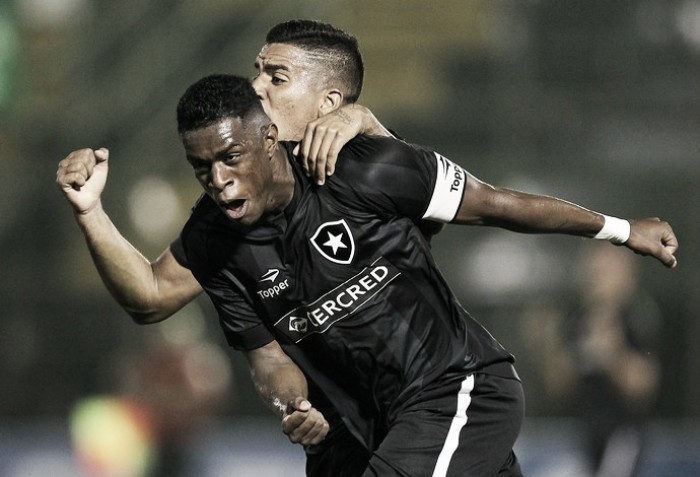 Após se destacar na base e no profissional, Marcelo renova com Botafogo: "Quero fazer história"