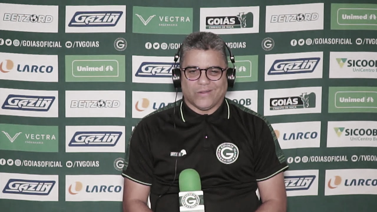 Dentro do grupo de acesso, Goiás demite técnico Marcelo Cabo