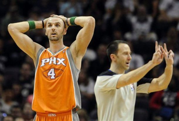 Suns trade Gortat to Wizards