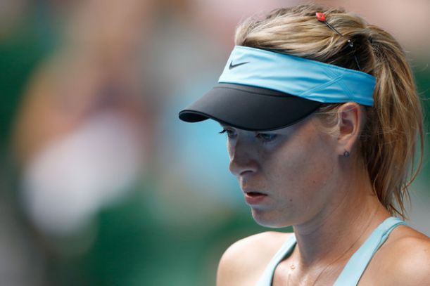 Sharapova é surpreendida e perde de virada para Cibulkova