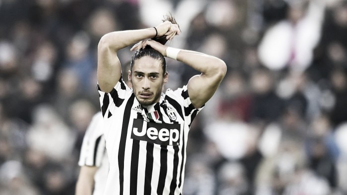 Milan, non arriva il rinforzo in difesa: Caceres ha rifiutato l'offerta dei rossoneri