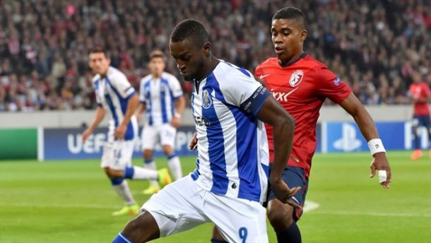 Porto 2-0 Lille (Agg 3-0): Goals from Martinez and Brahimi earn Porto a place in group stages