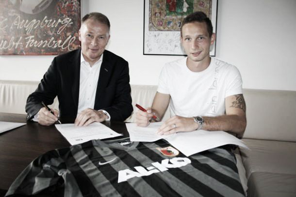 FC Augsburg complete the signing of PSV Eindhoven striker Tim Matavž