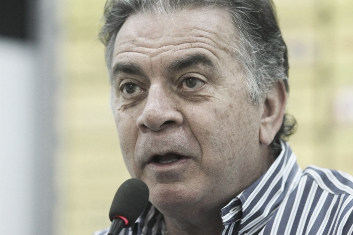 Paulo Pelaipe deixa futuro em aberto no Criciúma: "Depende do presidente"