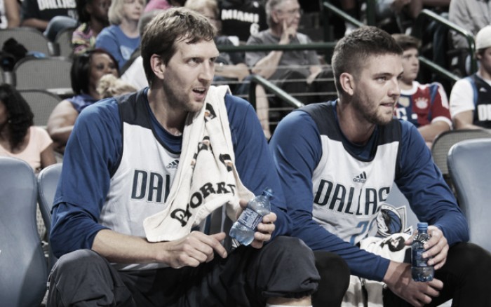 Nba, Nowitzki e Parsons lanciano l'allarme playoff