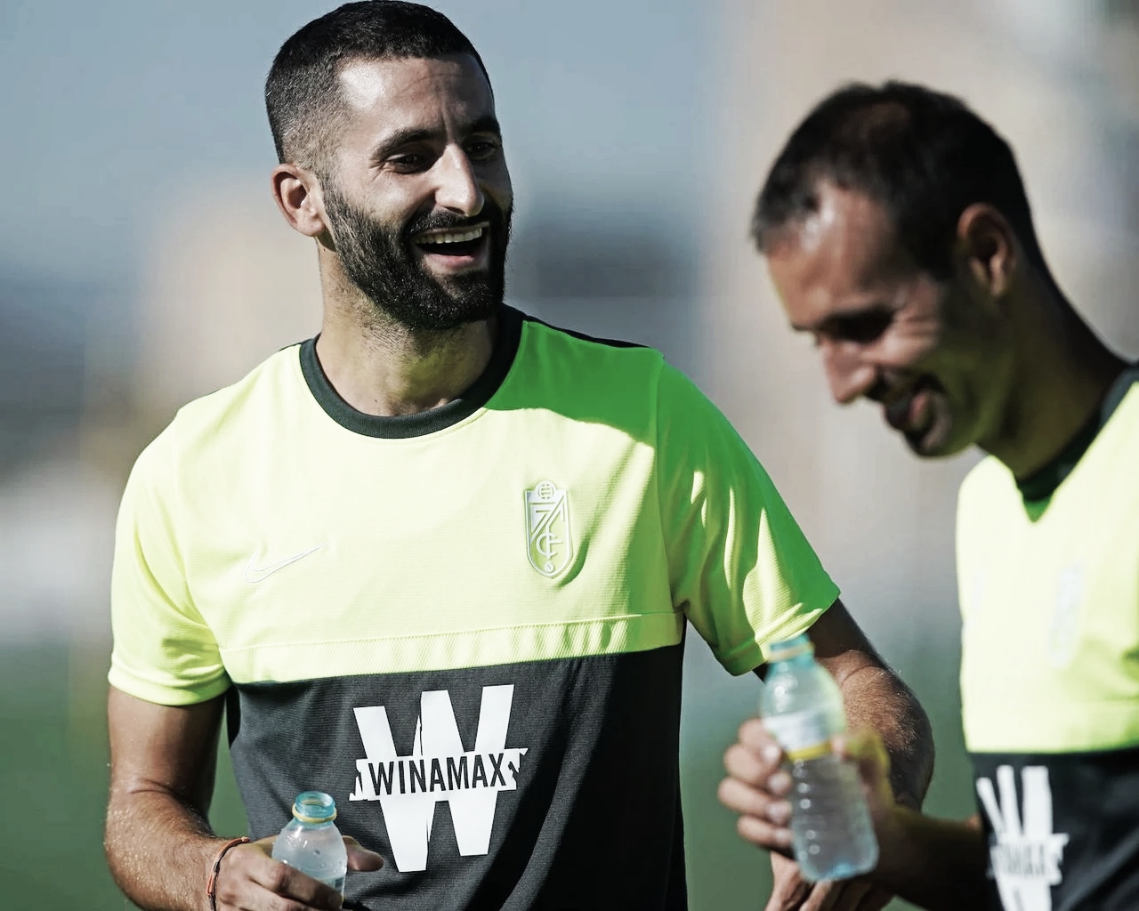 Gonalons se reincorpora con el Granada CF Gonalons se reincorpora con el Granada CF