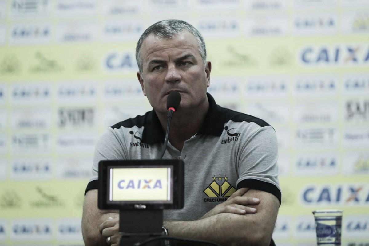 Mazola Júnior pede lucidez após empate frustrante do Criciúma: "Não há motivo para desânimo"