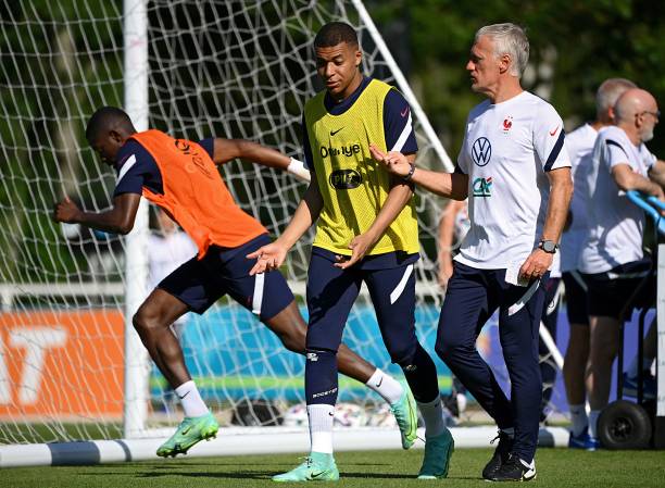 Mbappe & Giroud verbally clash over cryptic comments only days before Euro 2020 begins