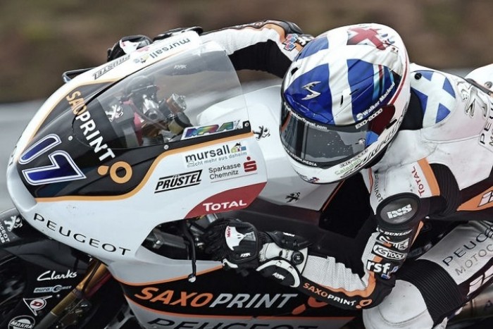 Moto3, Brno: prima vittoria per McPhee, zero punti per Binder