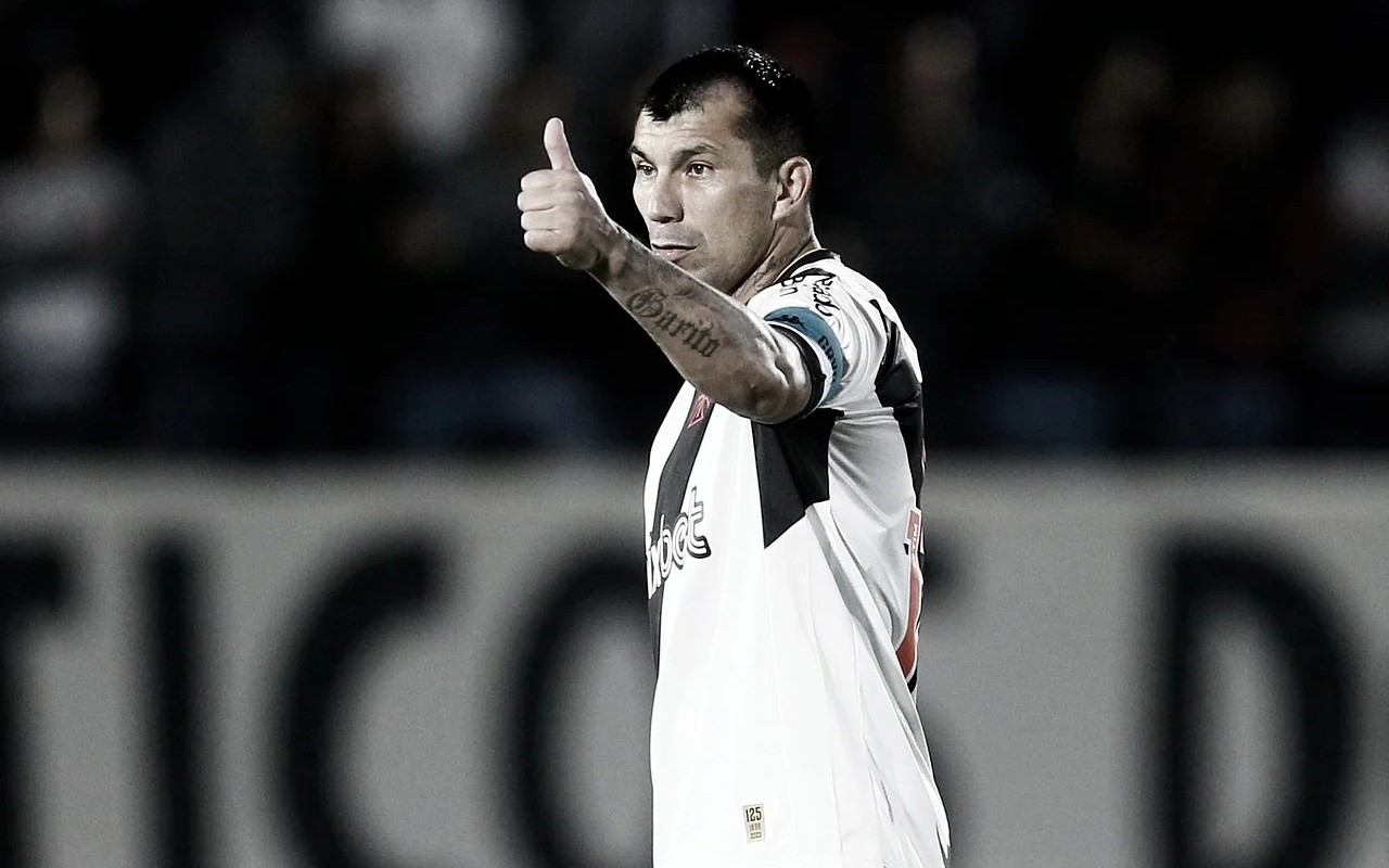 Vasco: Medel sofre amarelo e vai jogar contra o Cruzeiro