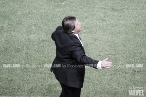 Salió Miguel Herrera a la defensa de Oribe Peralta