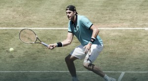 Isner arrasa a su paso