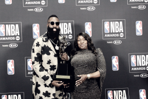 NBA Awards - Harden la spunta su LeBron per l'MVP, Simmons è il nuovo ROTY