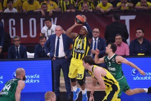 Turkish Airlines EuroLeague Final Four - Il Fenerbahce alza il muro, lo Zalgiris s'inchina ai campioni in carica (76-67)