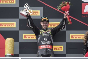 WSBK, Gp d'Olanda - Rea trionfa ad Assen, ma che spettacolo