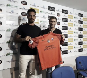 Gazzaniga: “Todos queremos subir al futbol profesional”