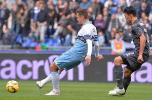 Candreva rescata la ilusión de la Lazio