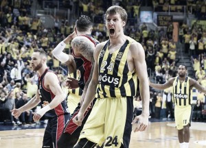 Turkish Airlines EuroLeague - Gara uno è del Fenerbahce, Baskonia abbattuto alla Ulker Hall (82-73)