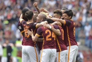 L'AS Roma brille et met la pression sur Naples