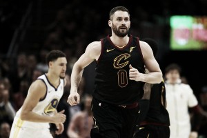 Kevin Love signs four-year contract extension with the Cleveland Cavaliers