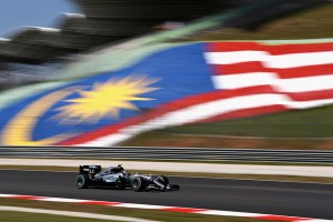 Sepang, dominio Mercedes nelle prime libere