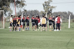 Debuta de local