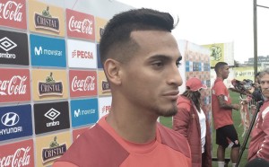 Miguel Trauco: "No jugaré para que Rueda me vea"