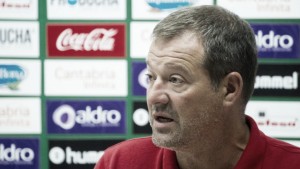 Ángel Viadero: "A los problemas, soluciones. Iremos con buen equipo a Villaviciosa"