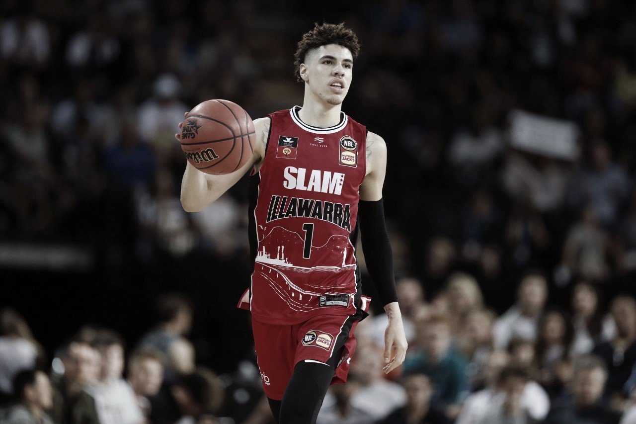 LaMelo Ball to miss four weeks with bruised foot