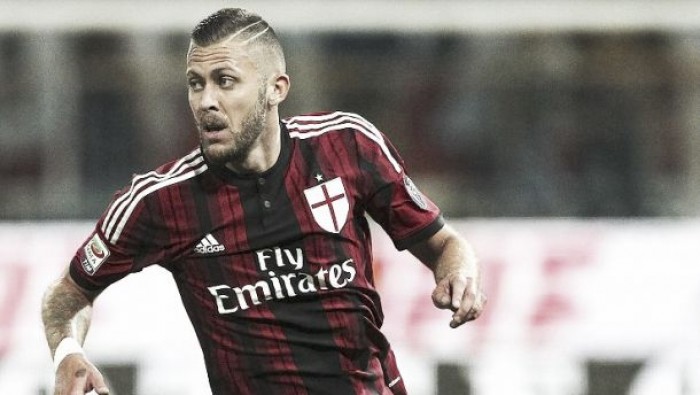 Menez, ingresso in campo svogliato e battibecco con la panchina sul riscaldamento