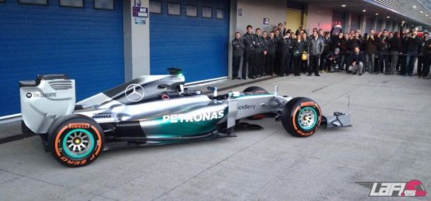 Mercedes presenta el W05 en Jerez
