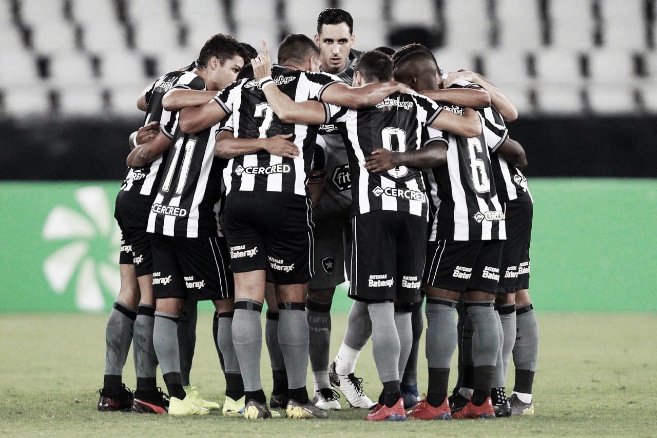 Expulsões, provocação e chances perdidas: Botafogo pressiona mas fica no empate contra o Juventude Expulsões, provocação e chances perdidas: Botafogo pressiona mas fica no empate contra o Juventude