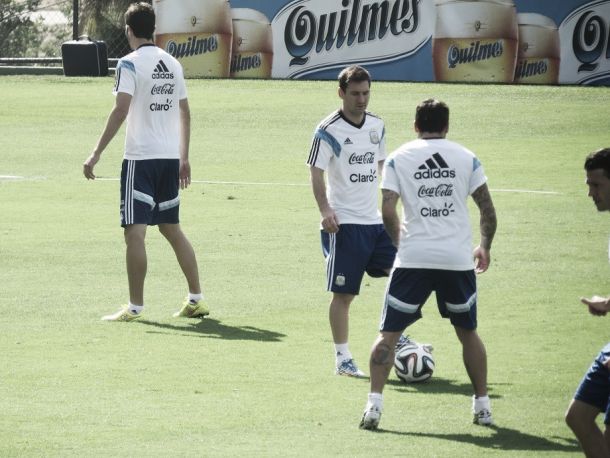 Não satisfeito com a estreia da Argentina, Sabella volta ao esquema usual Não satisfeito com a estreia da Argentina, Sabella volta ao esquema usual