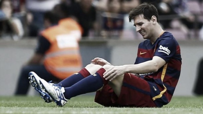 Messi pasa por el quirófano