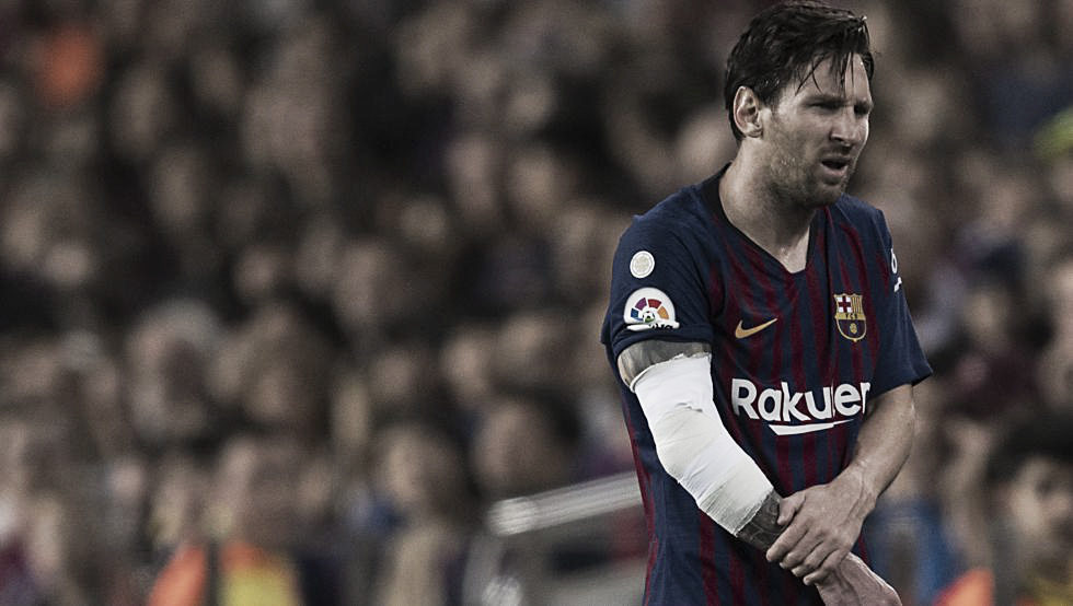 Exame confirma lesão e Messi desfalca Barcelona por três semanas Exame confirma lesão e Messi desfalca Barcelona por três semanas