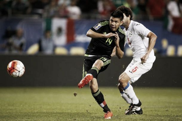 Ochoa disfruta con la goleada de México