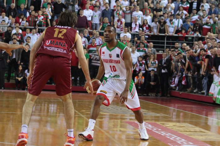 FIBA Champions - Sconfitta agrodolce per la Reyer contro Pinar: si decide tutto al Taliercio (74-71)