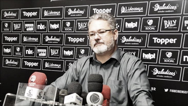 Micale exalta empenho do Figueirense após novo empate em casa: "Valorizar a luta" Micale exalta empenho do Figueirense após novo empate em casa: "Valorizar a luta"
